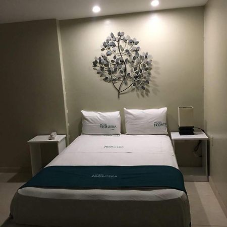 Hotel Frontera Baja Mexicali Esterno foto